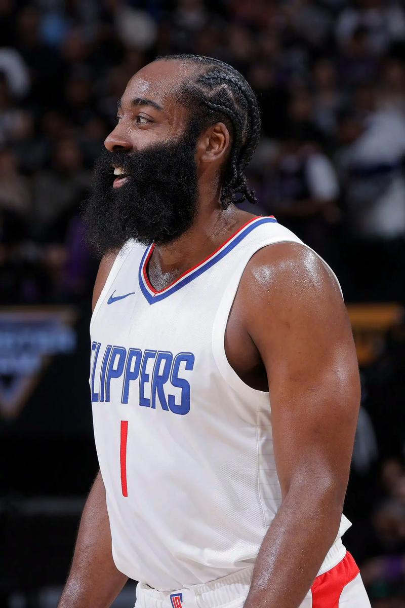 电讯报约罗专访：婉拒皇马加盟曼联，我从不后悔（电讯报专访约罗：拒皇马投曼联，我毫无遗憾）