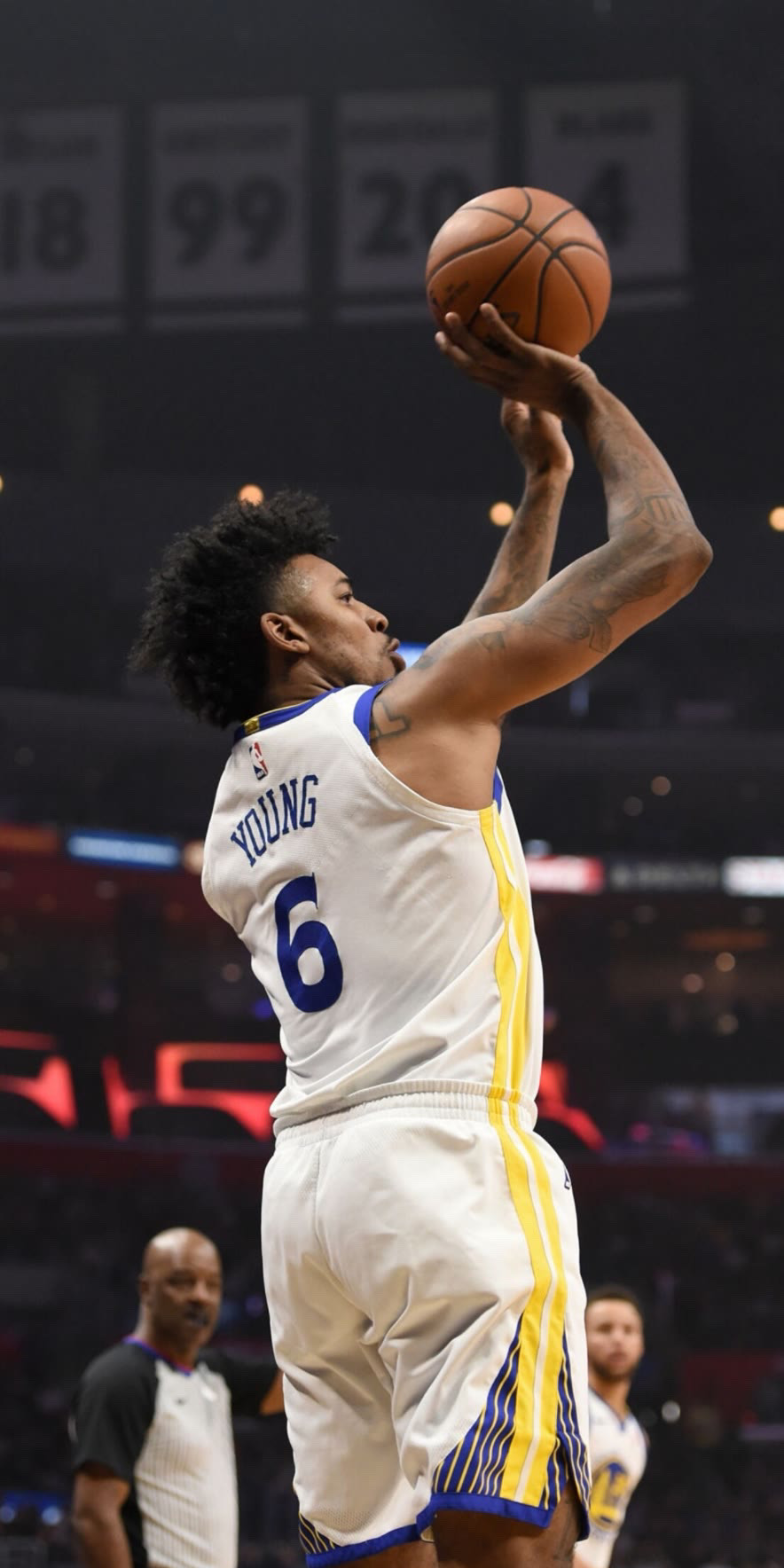 完爆克林根+碾压罗威！杨瀚森打成大腿，狂逼开拓者裁掉斯普利特（杨瀚森统治内线成球队大腿！压过克林根与罗威，开拓者或考虑裁掉斯普利特）