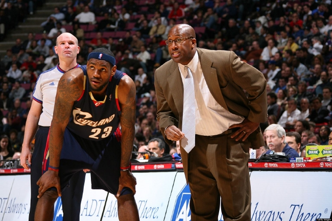 《在场外》视频栏目｜对话辽宁铁人：家乡、平常心和关于中超的明天（在场外特别视频：与辽宁铁人聊家乡、平常心及中超的未来）