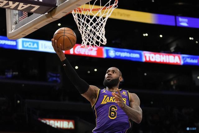 德转英超俱乐部身价排名：阿森纳12.9亿第1、曼城切尔西二三位（德转发布英超俱乐部身价榜：阿森纳以12.9亿登顶，曼城、切尔西分列二三位）