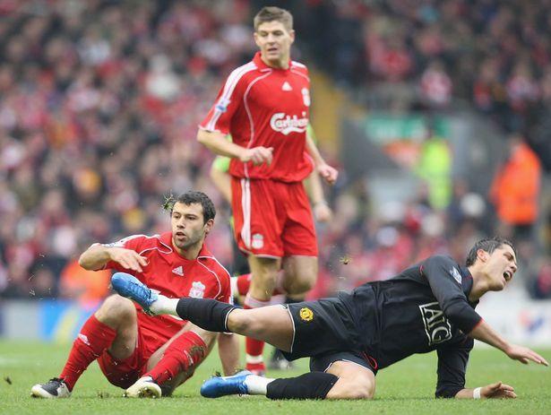 布伦森：布朗推行他的战术体系严厉督促我们 要坚决执行从我做起（布伦森：布朗强力推行战术体系并严厉督促，我们须坚决执行，我先以身作则）