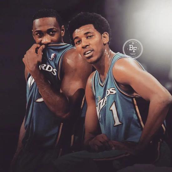 德转列21世纪参与进球榜：梅西1339球居首，C罗1253球第二（德转发布21世纪参与进球榜：梅西参与1339球居首，C罗以1253球紧随其后）